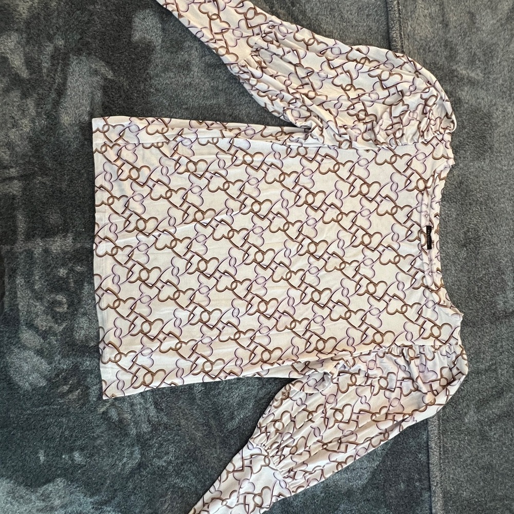 Ann Taylor Cream Heart Link pattern blouse